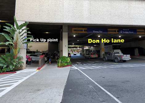 Don Ho laneの横がPICK UP場所です。